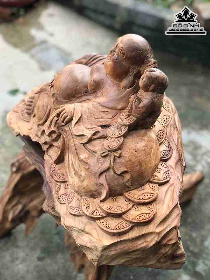 Tuong-Phat-Di-Lac-Nhat-Phuc-Go-Ngoc-Am