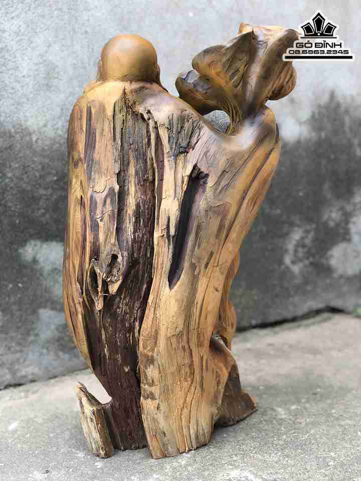 Tuong-Phat-Di-Lac-Go