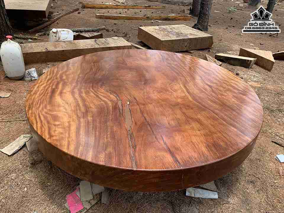 Mat-Ban-Tron-Go-Nguyen-Tam