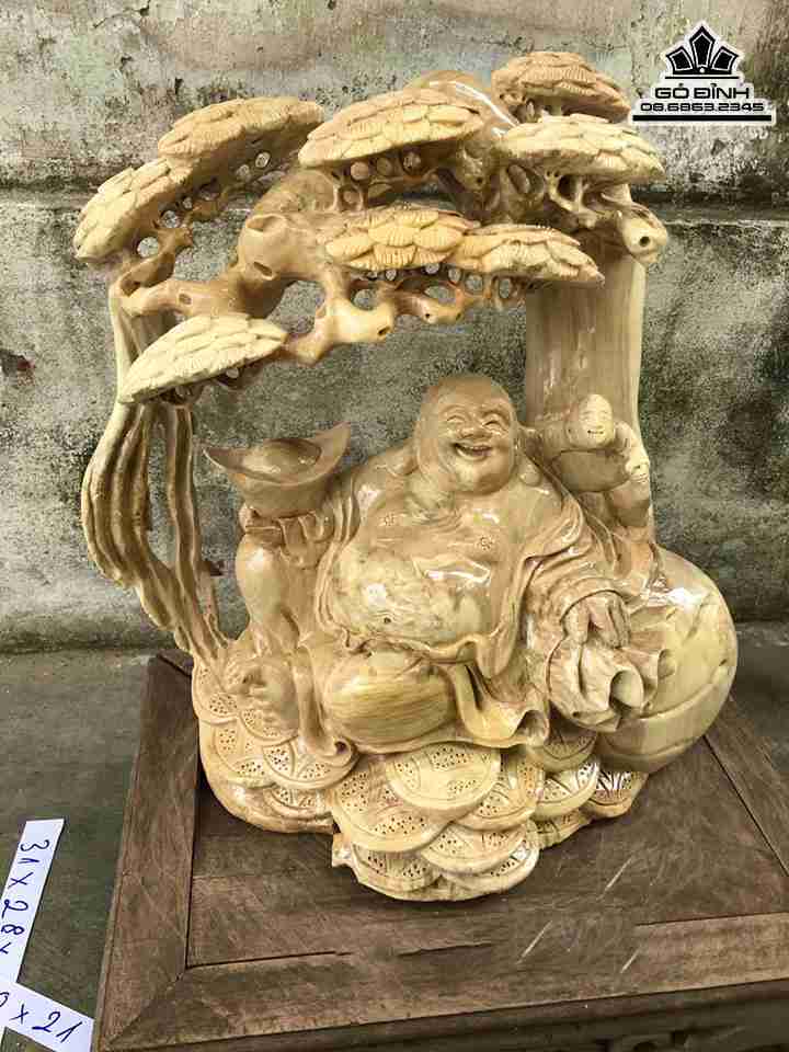 Tuong-Phat-Di-Lac-Ngoi-Goc-Tung-Go-Nu-Nghien