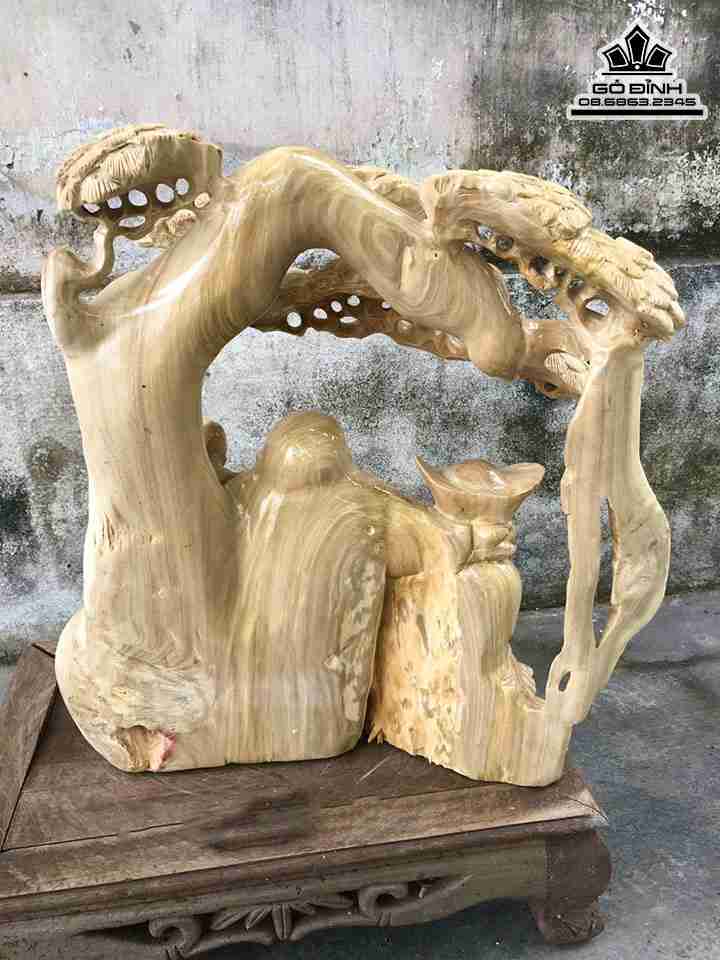 Tuong-Phat-Di-Lac-Ngoi-Goc-Tung-Go-Dep