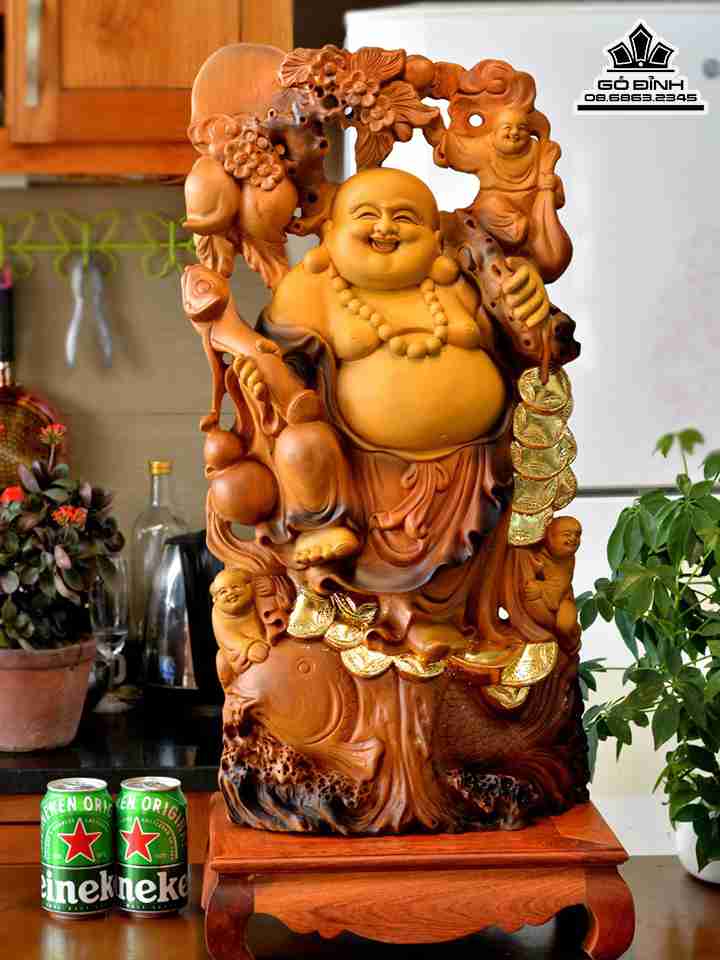 Tuong-Phat-Di-Lac-Cuoi-Ca-Chep-Tam-Phuc-Go-Bach-Xanh