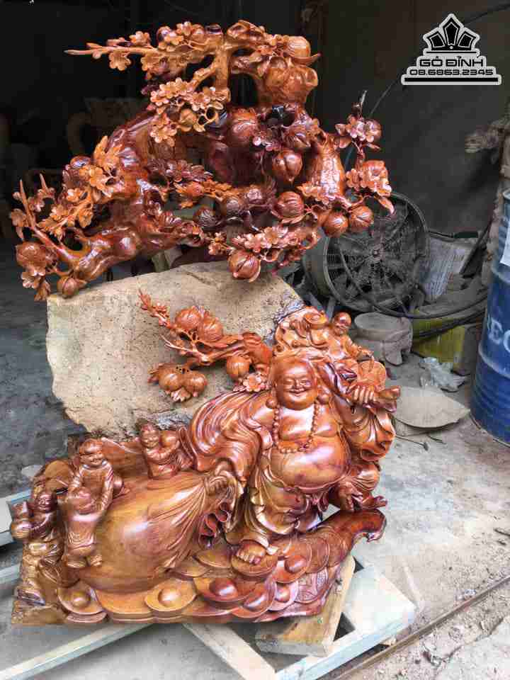 Tuong-Phat-Di-Lac-Tai-Loc