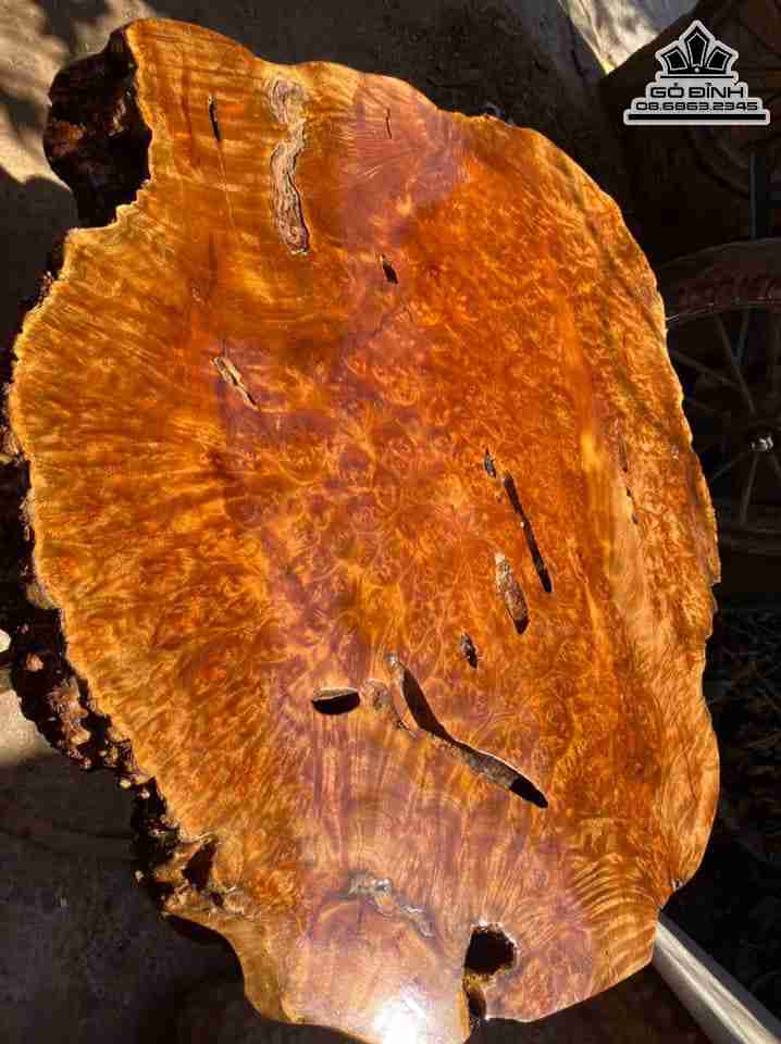 Mat-Ban-Go-Nguyen-Khoi