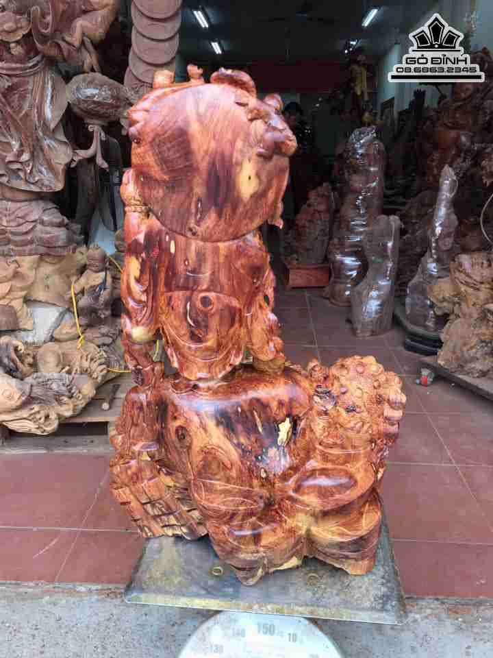 Tuong-Phat-Di-Lac-Tai-Loc-Go