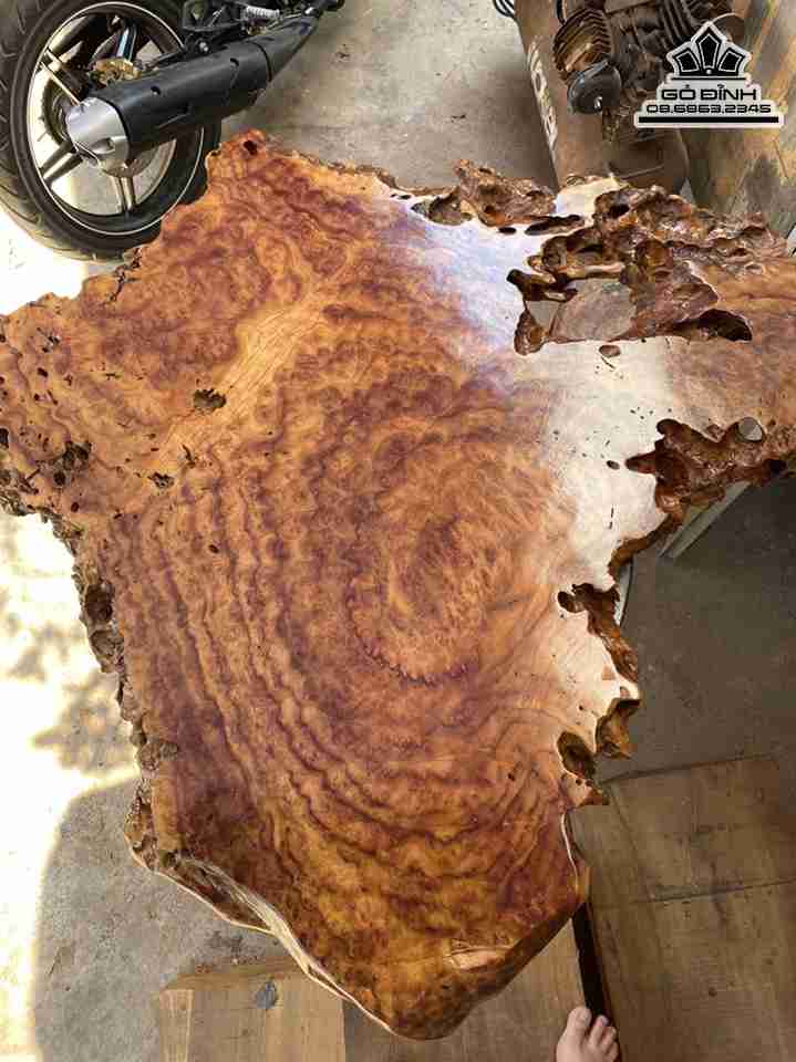 t-Ban-Nguyen-Khoi-Go-Dep