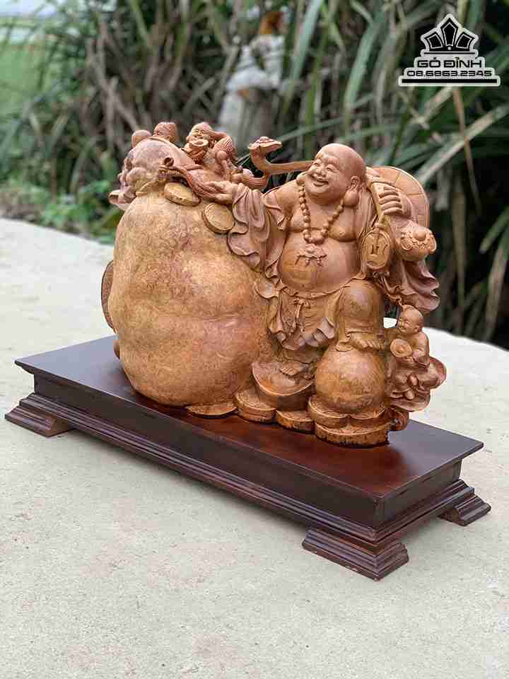 Tuong-Phat-Di-Lac-Tam-Phuc-Dung-Chum-Tien-Go-Dep