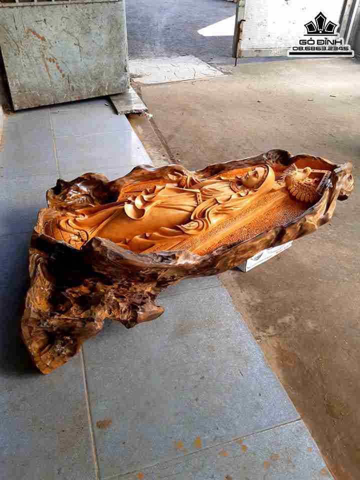 Tuong-Duc-Me-Maria-Ban-On-Go-Trai