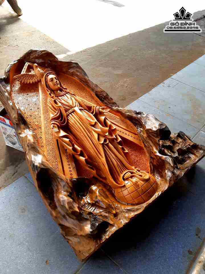 Tuong-Duc-Me-Maria-Ban-On-Go-Trai