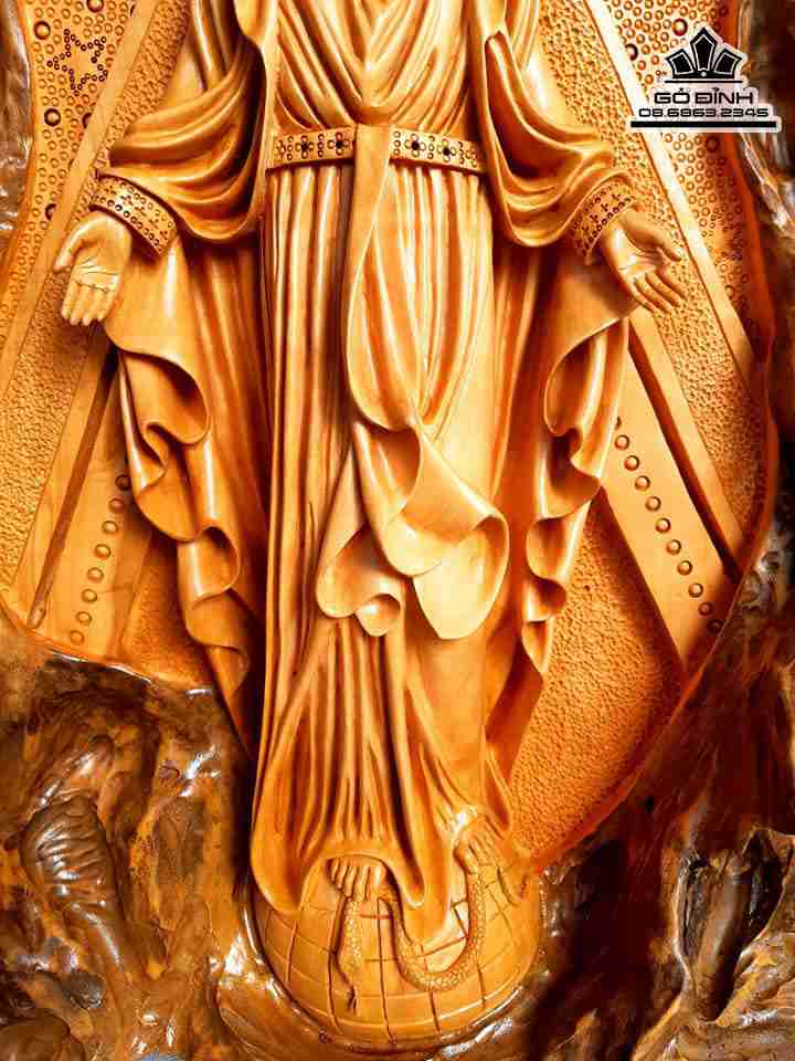 Tuong-Duc-Me-Maria-Ban-On