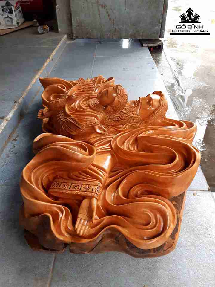 Tuong-Chua-Ba-Ngoi-Go-Trai