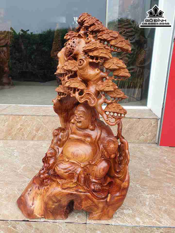 Tuong-Phat-Di-Lac-Ngoi-Goc-Tung-Go-Dep