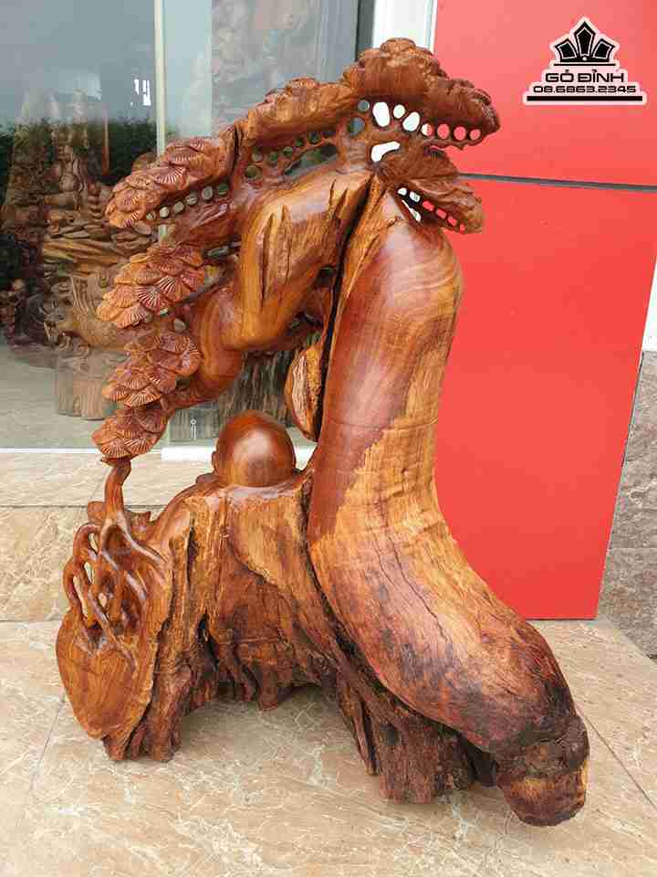 Tuong-Phat-Di-Lac-Ngoi-Goc-Tung-Go-Huong