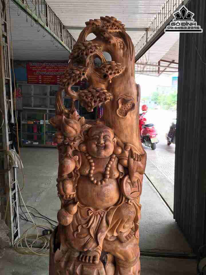 gia-Phat-Di-Lac-Tam-Phuc-Go-Ngoc-Am-