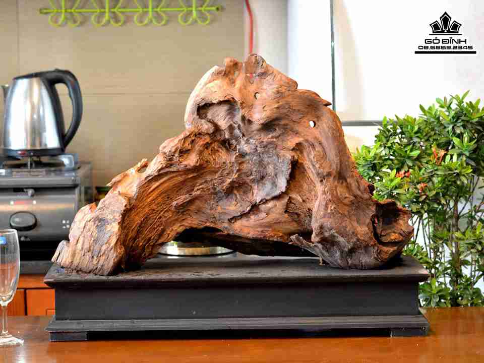 Tuong-Phat-To-Ngoi-Thien-Go-Phong-Thuy