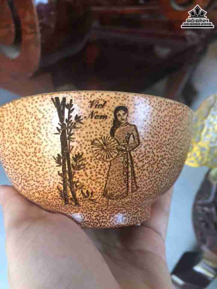 Chen-An-Com-Khac-Hinh-Nguoi-Viet-Nam-Go-Dua