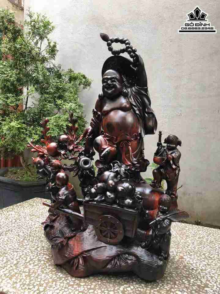 Tuong-Phat-Di-Lac-Tai-Loc-Go-Trac