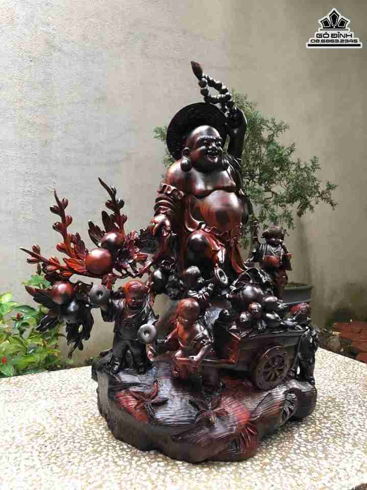 Tuong-Phat-Di-Lac-Tai-Loc-Go-My-Nghe