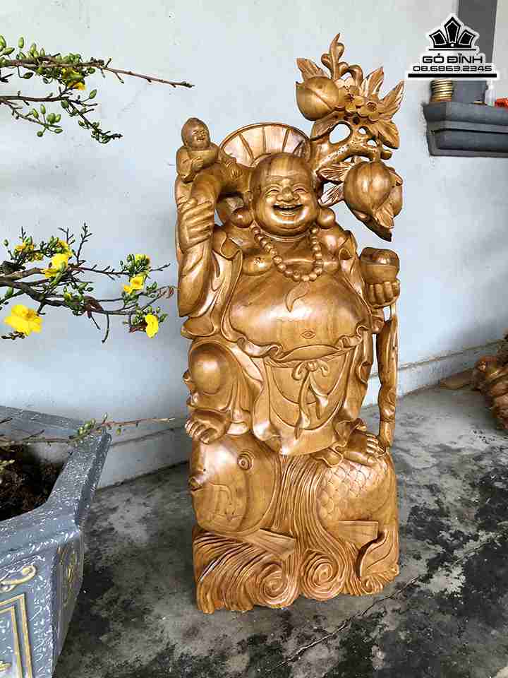 Tuong-Phat-Di-Lac-Cuoi-Ca-Chep-Go