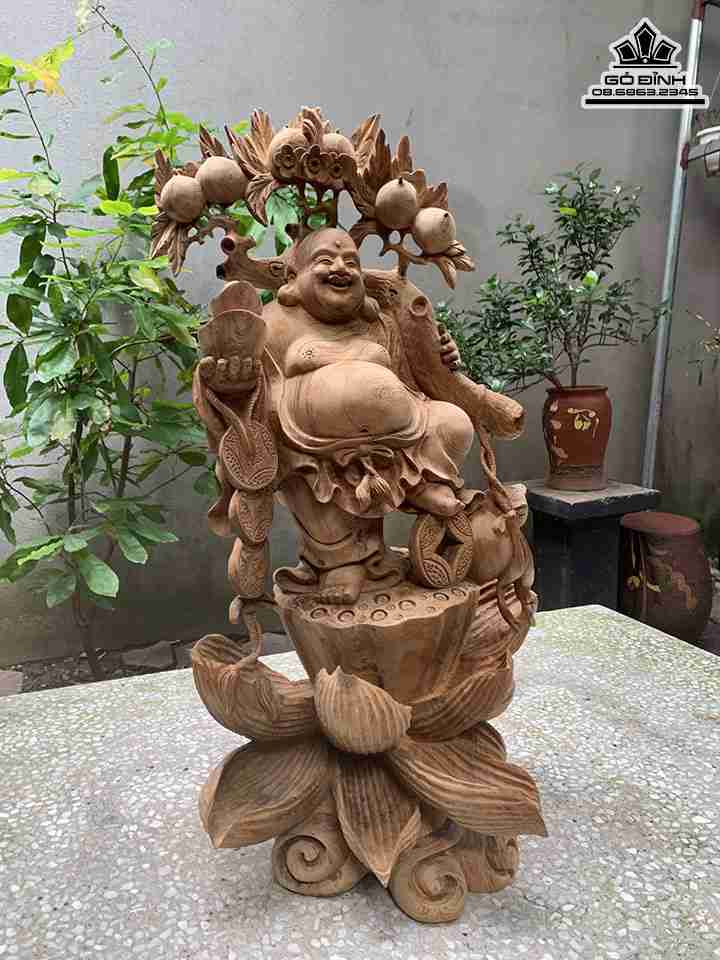 Tượng Phật Di Lặc Vác Cành Đào Gỗ Ngọc Am 3
