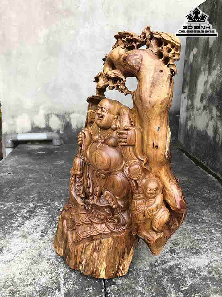 Tuong-Phat-Di-Lac-Dung-Go-Bach-Xanh