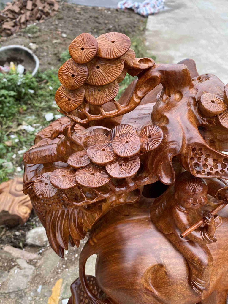 Tượng Tiểu Đồng Cưỡi Trâu Gỗ Hương Việt 