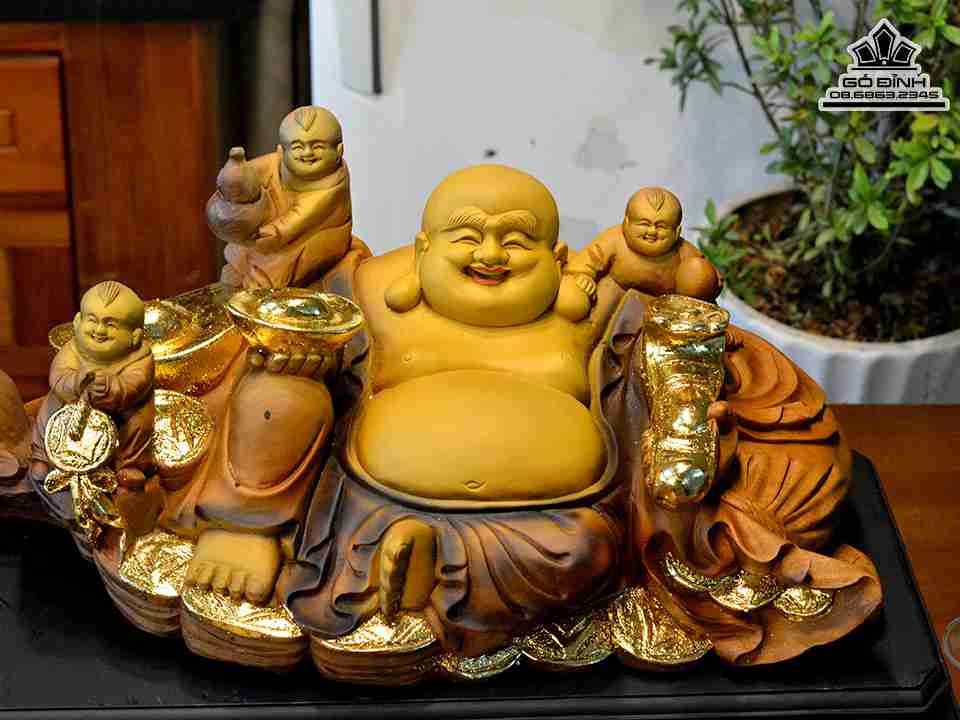 Tuong-Phat-Di-Lac-Tai-Loc-Go-My-Nghe