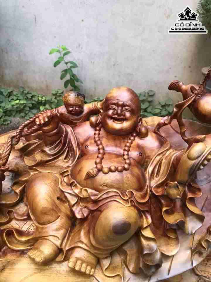 Tuong-Phat-Di-Lac-Tam-Phuc-Ngu-Quat-Ba-Tieu-Go-Gu-Huong