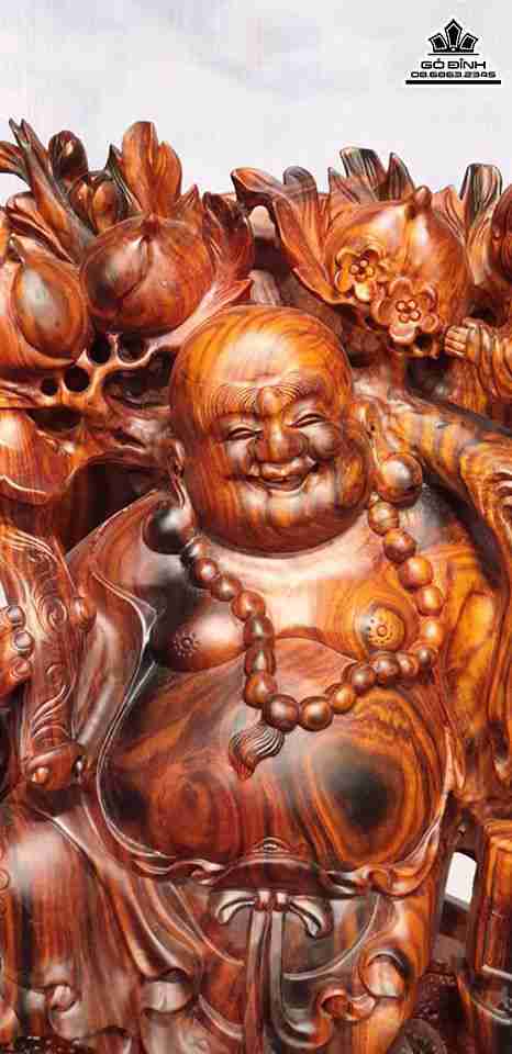 Tuong-Phat-Di-Lac-Tam-Phuc-Go-Phong-Thuy