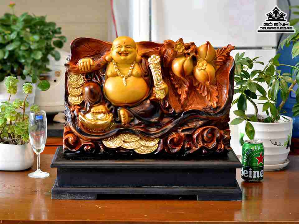 Tuong-Phat-Di-Lac-Vac-Canh-Dao-Go-Ngoc-Am