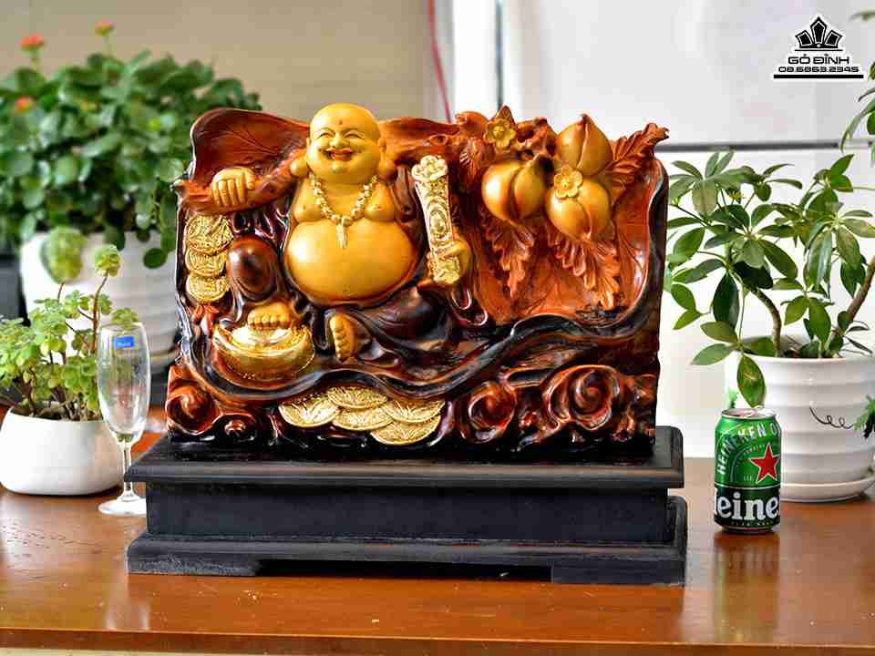 Tuong-Phat-Di-Lac-Vac-Canh-Dao-Go-Ngoc-Am1