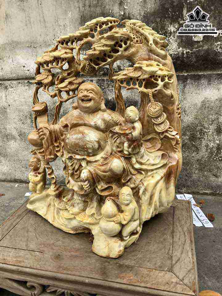 Tuong-Phat-Di-Lac-Dung-Goc-Tung-Go-My-Nghe