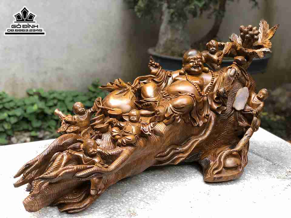Tượng Phật Di Lặc Ngồi Nhân Sâm Gỗ Xá Xị (Gù Hương) 
