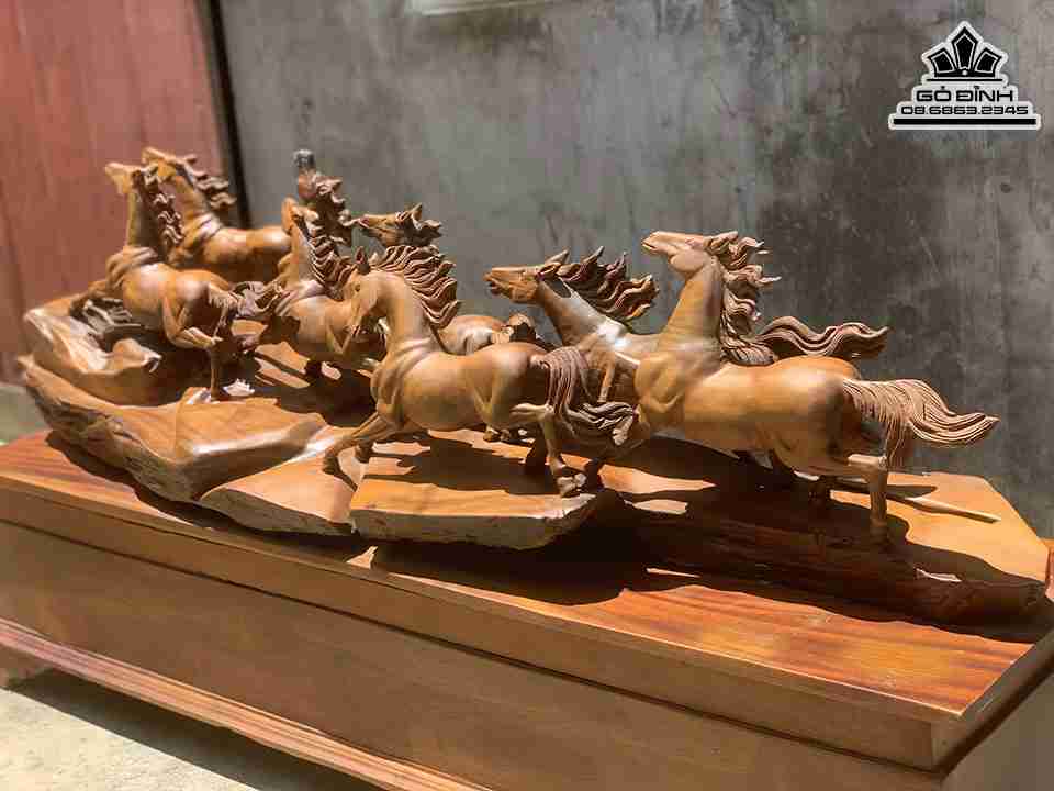 Tượng Mã Đáo Thành Công Gỗ Bách Xanh 2