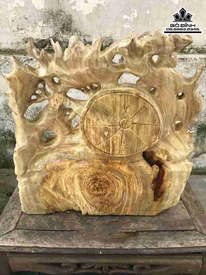 Tượng Phật Di Lặc Vác Cành Đào Gỗ Nu Nghiến 3