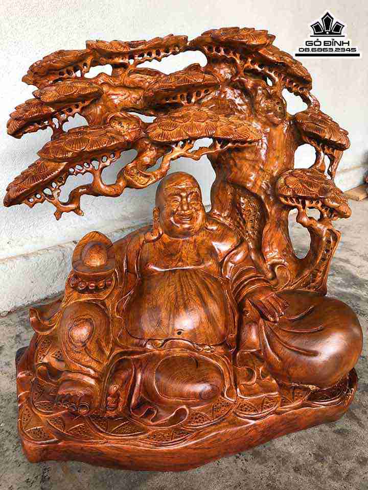 Tuong-Phat-Di-Lac-Ngoi-Goc-Tung-Go-My-Nghe