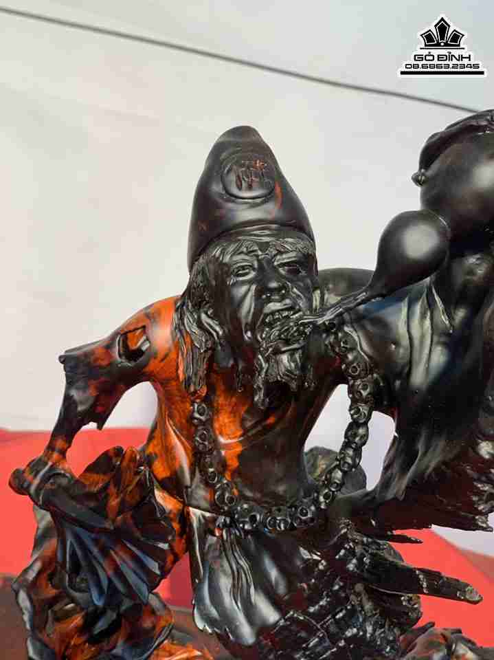 Tượng Tế Công Gỗ Trắc 1