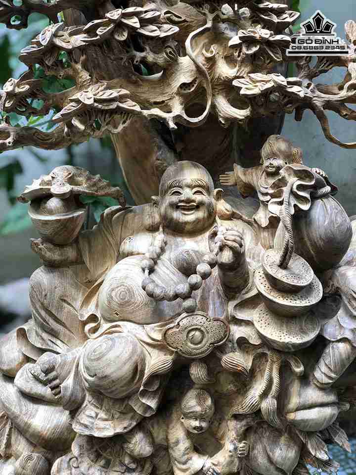 Tượng Phật Di Lặc Ngồi Gốc Tùng Gỗ Ngọc Am 3
