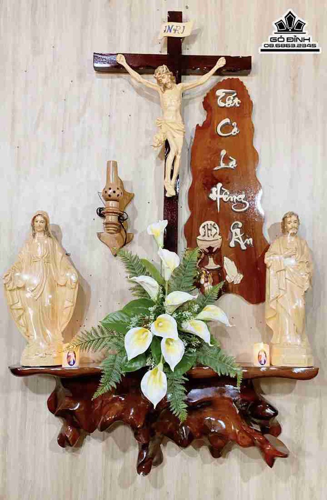 Bàn Thờ Gô Hương 1