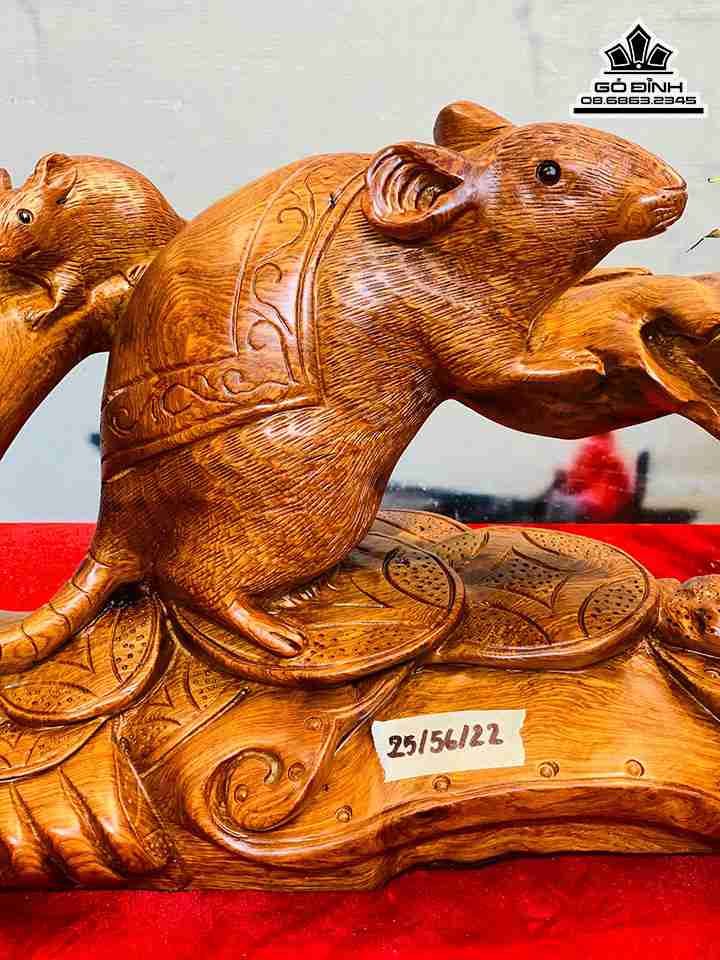 Tượng Chuột Kéo Bao Tiền Gỗ Hương 2