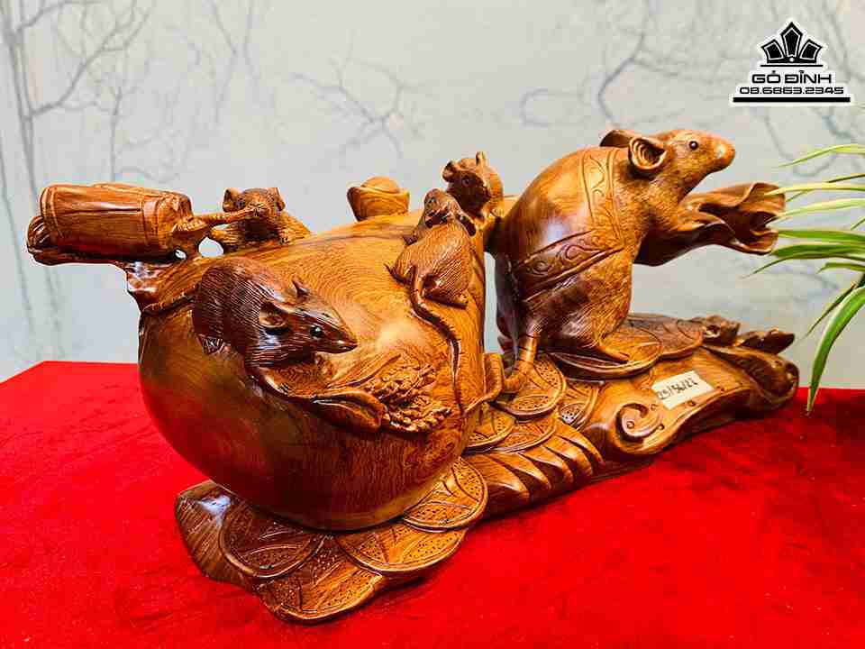 Tượng Chuột Kéo Bao Tiền Gỗ Hương 5