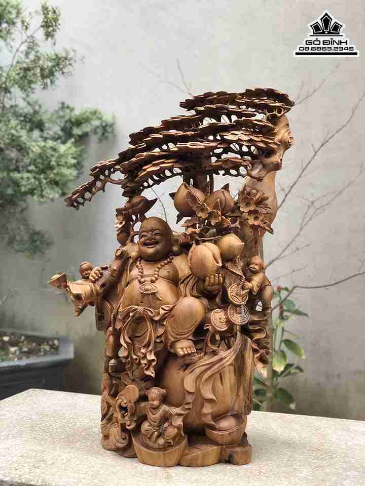 Tượng Phật Di Lặc Vác Cành Đào Gỗ Xá Xị 1