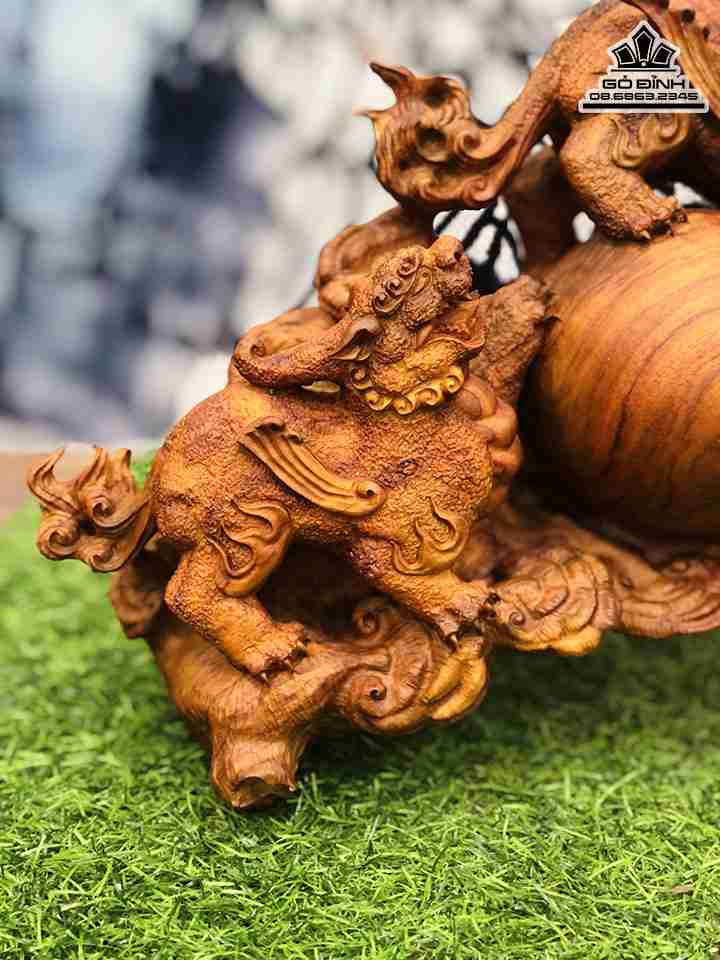 Tượng Tam Kỳ Gỗ Sưa 1