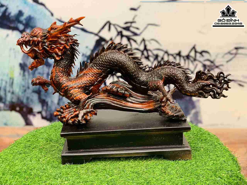 Tượng Rồng Gỗ Trắc 1
