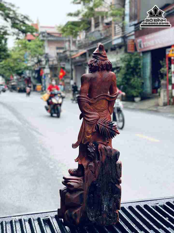 Tượng Phật Sống Tế Công Gỗ Trắc Việt Liền Khối 2