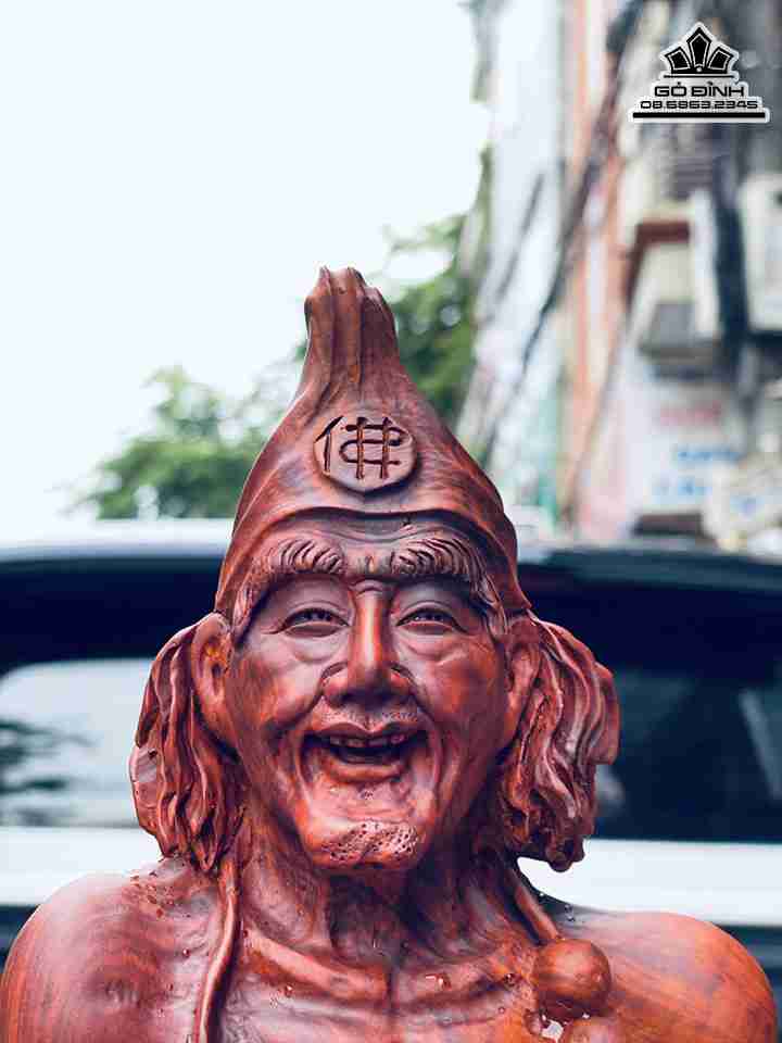 Tượng Phật Sống Tế Công Gỗ Trắc Việt Liền Khối 10