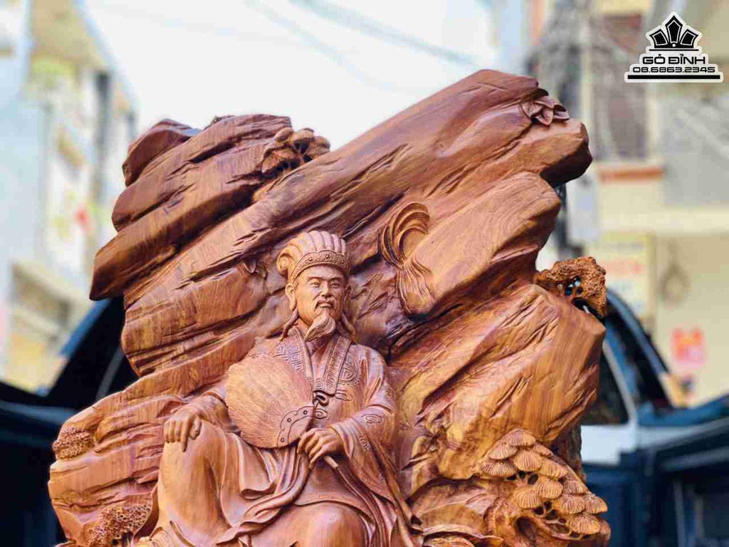Tượng Khổng Minh Gỗ Hương Việt 1