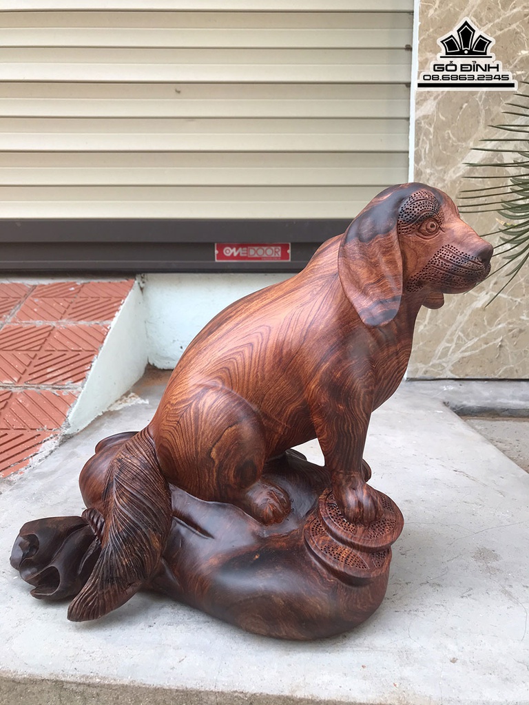Tượng Chó Gỗ Cẩm Cao 30 Ngang 35 Sâu 25 (cm) 0