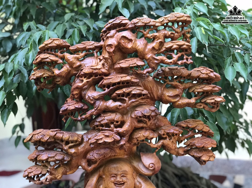 Tượng Phật Di Lặc Đứng Gốc Tùng Gỗ Hương Cao 91 Ngang 63 Sâu 25 (cm) 0