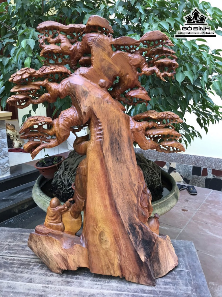 Tượng Phật Di Lặc Đứng Gốc Tùng Gỗ Hương Cao 91 Ngang 63 Sâu 25 (cm) 1